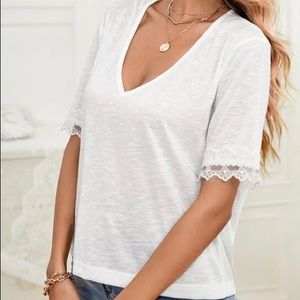⏳LAST CHANCE⏳ - Shein | White T-Shirt